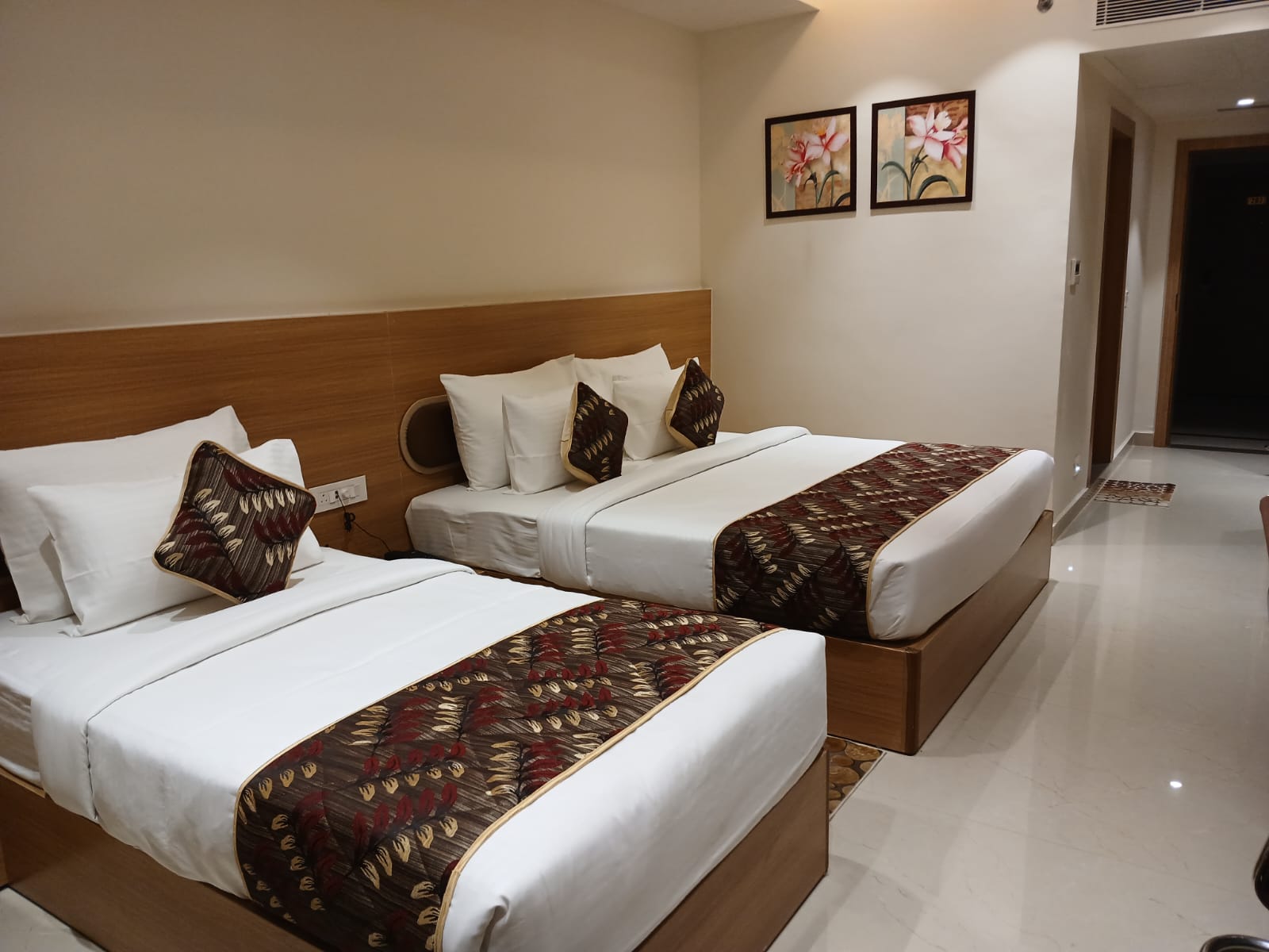 whatsapp image 2025 10 05 at 5.55.12 pm (1)